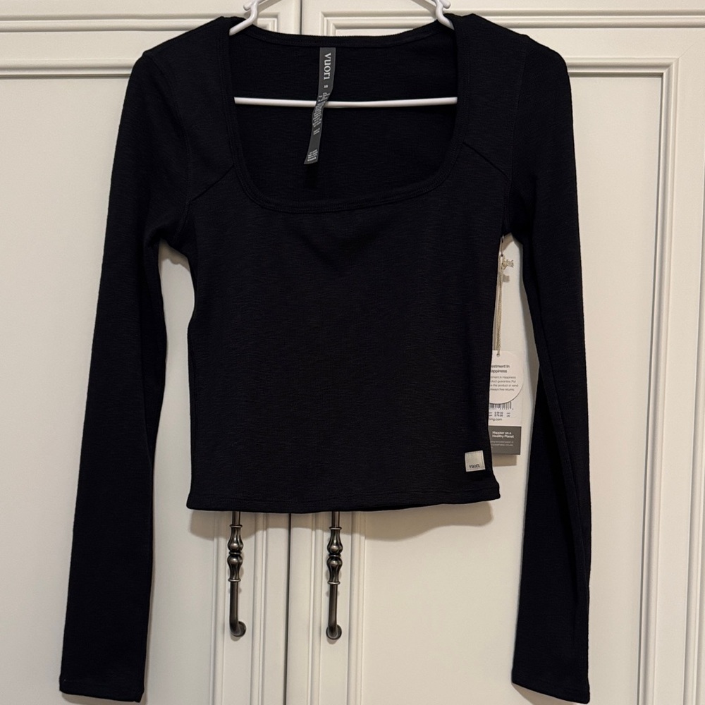 Vuori sunrise square Black Long Sleeve Top